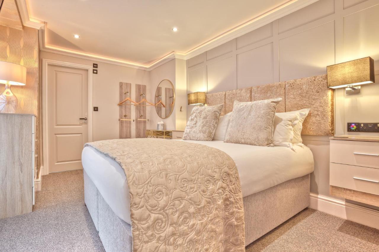The Mews Boutique Deluxe Apartments, Sleep 2-6 People , Central Location, Free Parking Windermere Exterior photo